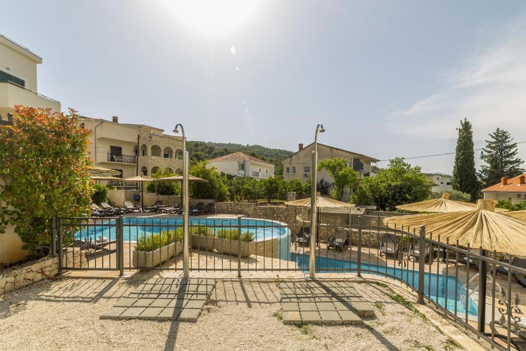 Apartment Livia Slatine Dış mekan fotoğraf